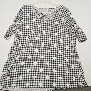 Est 1946 Minimalist Basic Boho Shirt 18/20W. 97% Rayon.